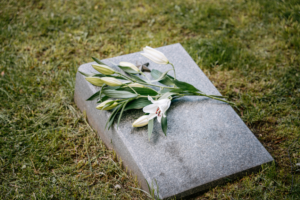 Flowers on a gravestone - brings up the question "what happens if you die without a will in Missouri?"